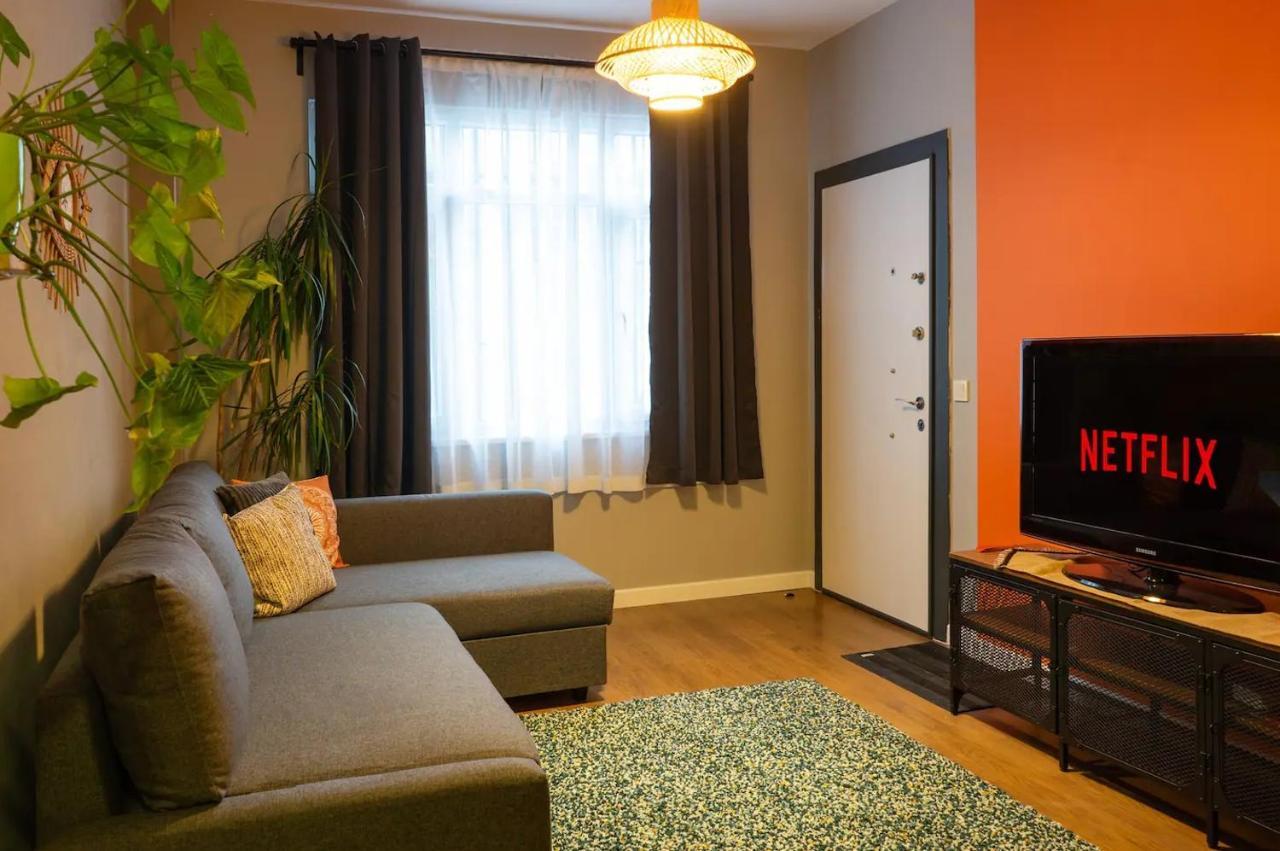 Cosy Flat With A Garden In Central Kadikoy Istanbul Exterior photo